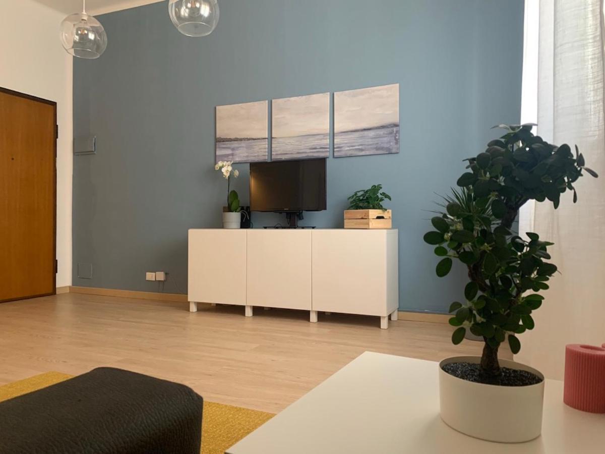 Camozzi Central Apartment Bergamo Exterior photo