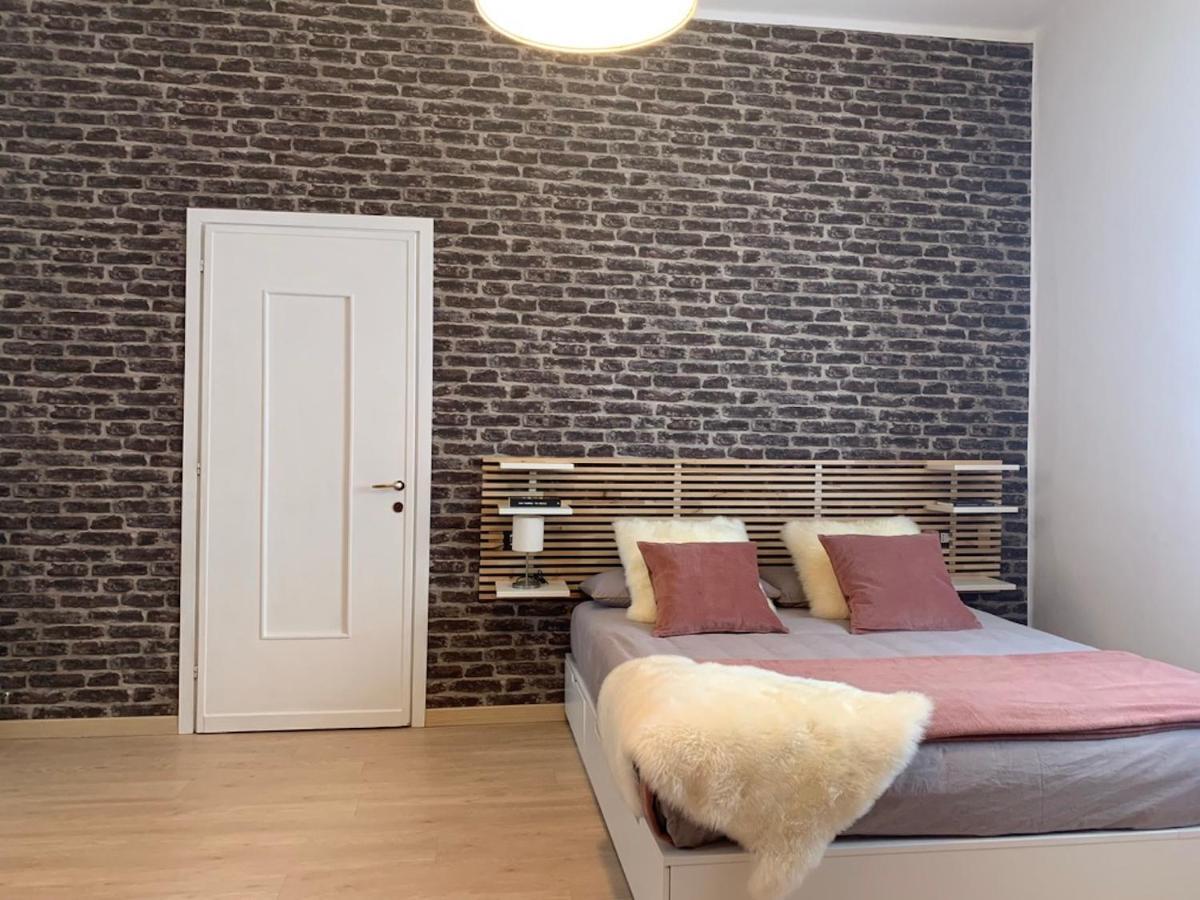 Camozzi Central Apartment Bergamo Exterior photo